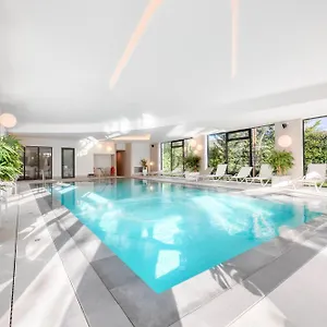 Golden Tulip Lyon Ouest Techlid & Limonest